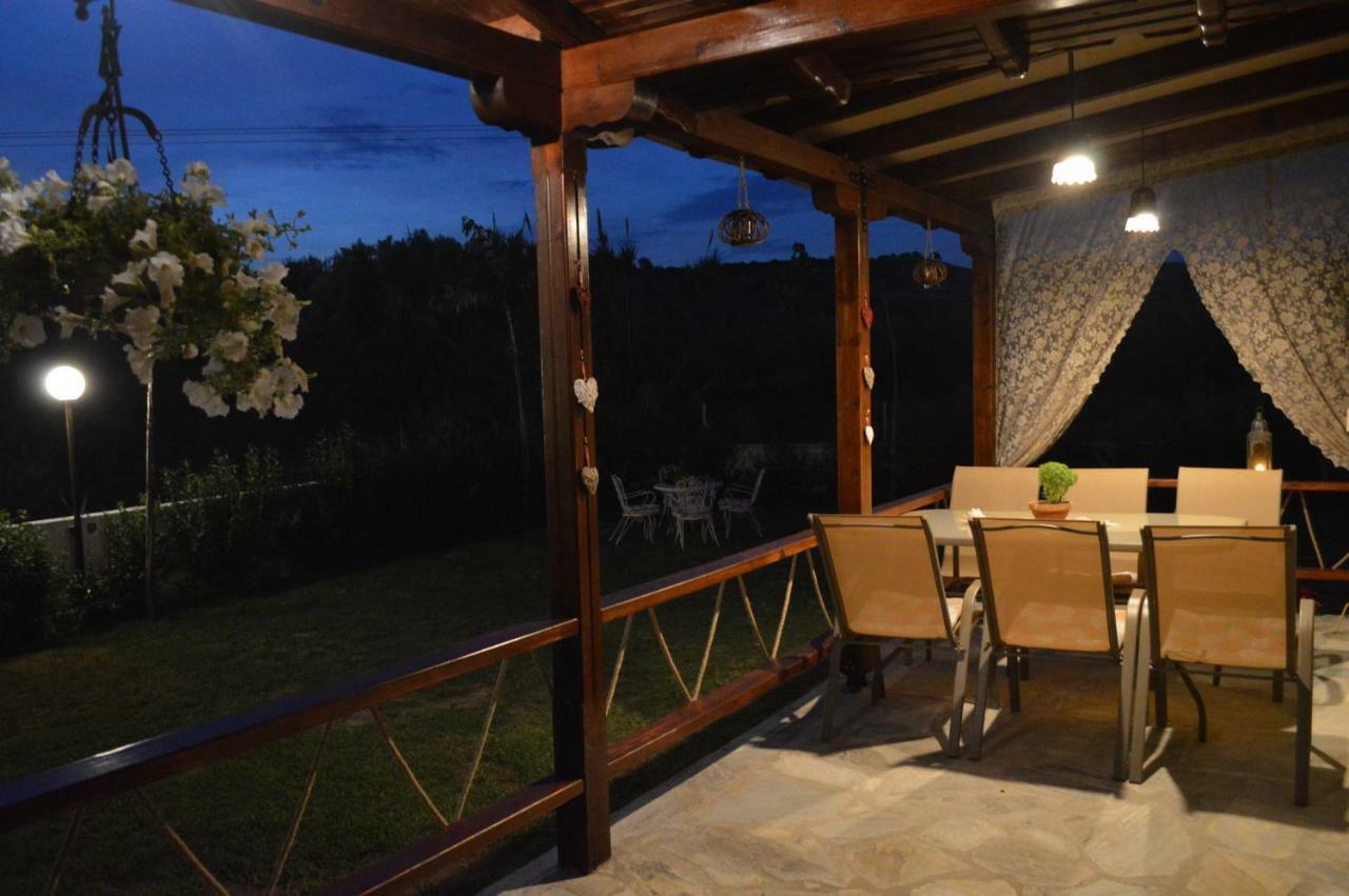 Vintage Home Nikiti  Luaran gambar